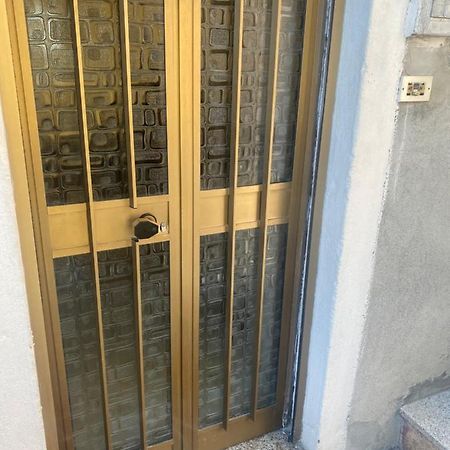 “Casa Rosi” Appartamento In Zona Medievale بيسوني المظهر الخارجي الصورة